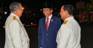 Jokowi and SBY Agree to Fully Support President-Elect Prabowo